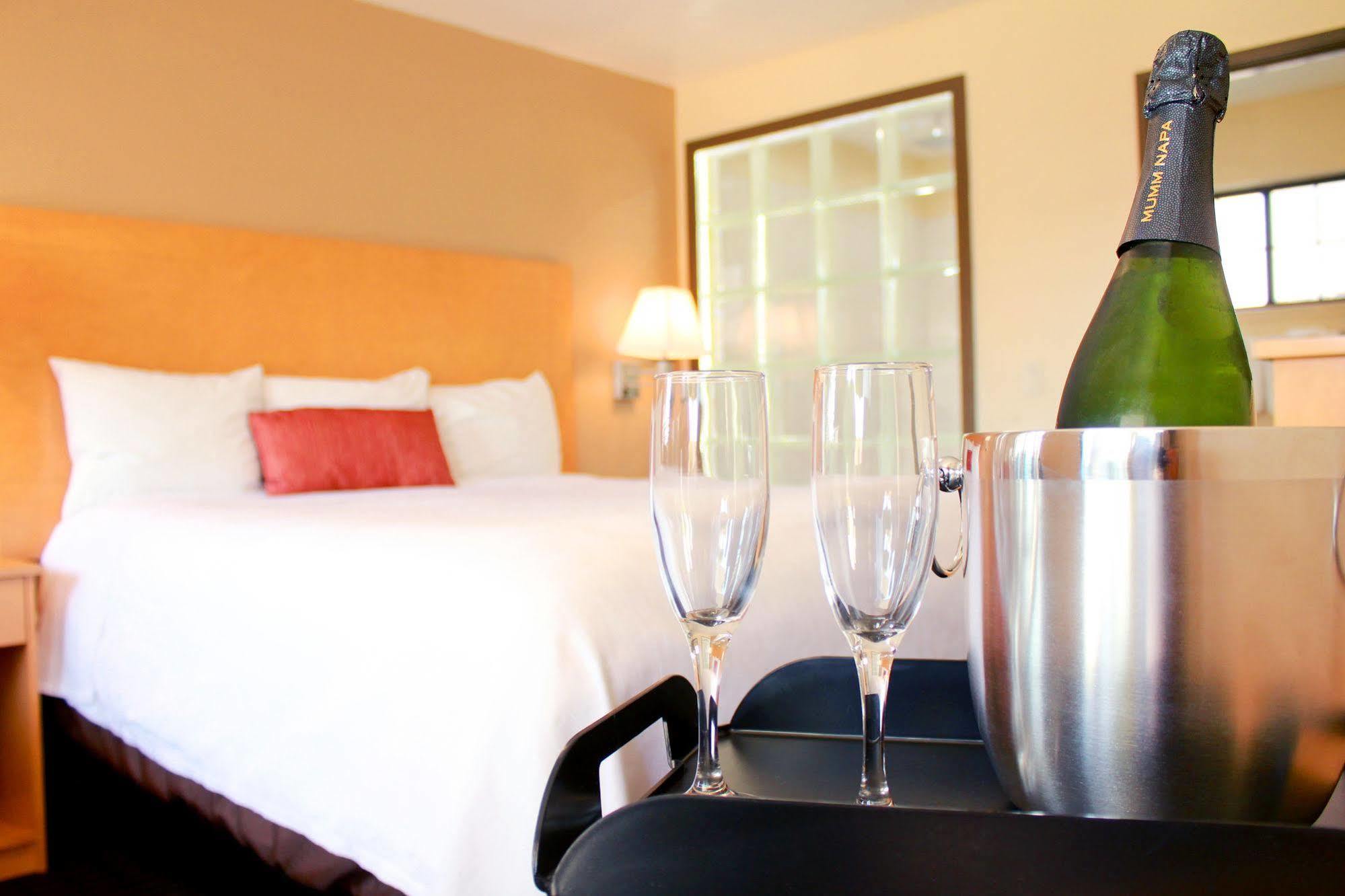 Travelodge By Wyndham Vallejo Eksteriør billede
